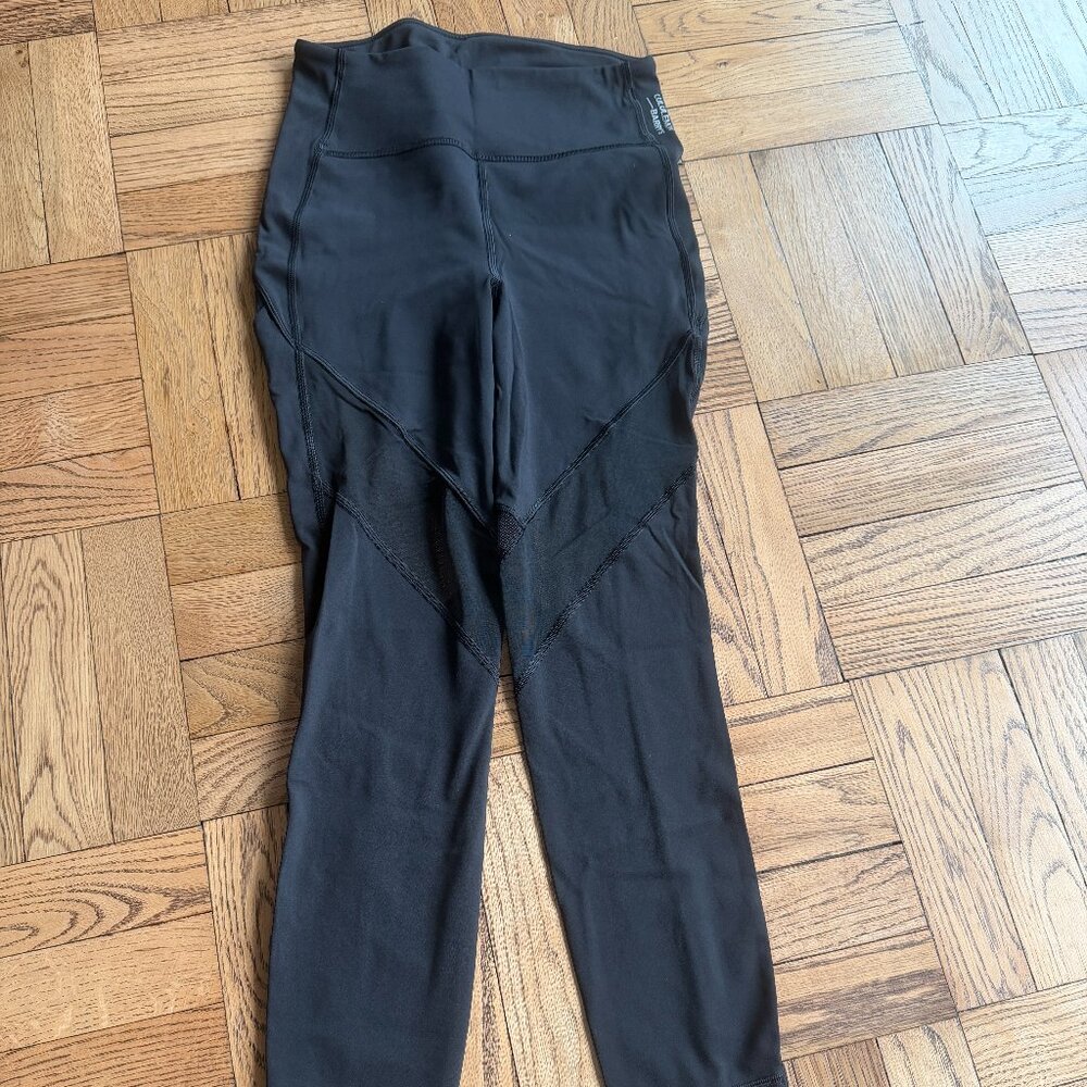 Lululemon × Barry’s “Stronger as One” Legging – Black – Size 8